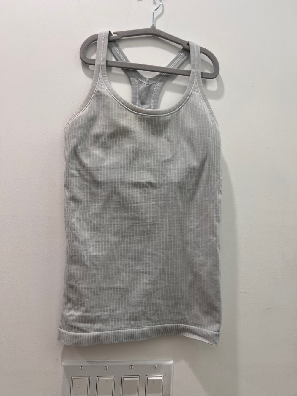 Lululemon 4 ebb to street tank